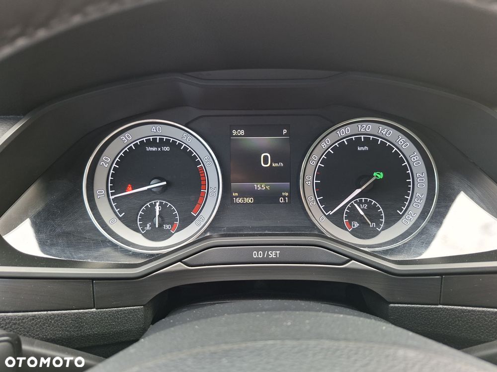 Skoda Superb 2.0 TSI L&K DSG - 10