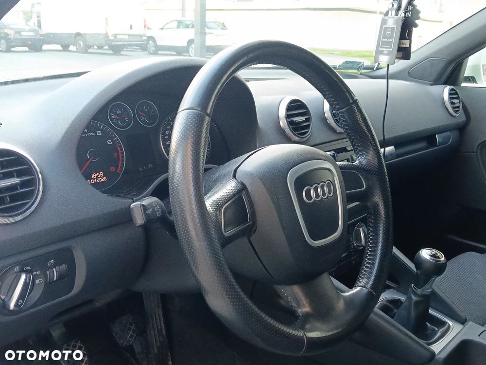 Audi A3 Sportback 1.4 TFSI Attraction - 15