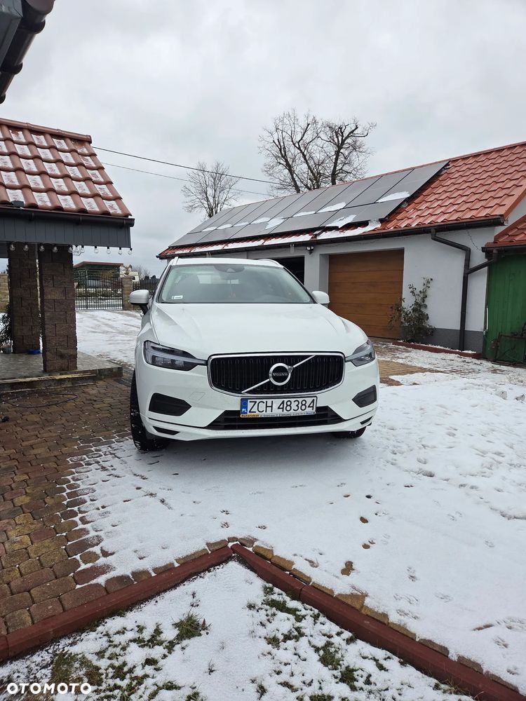 Volvo XC 60 T4 Momentum - 1