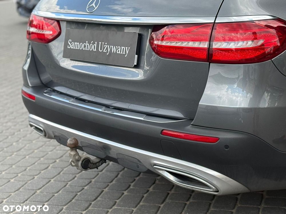Mercedes-Benz Klasa E 220 d 4-Matic All-Terrain - 26