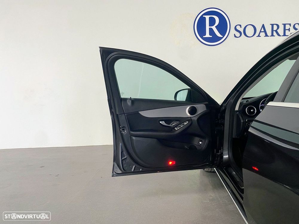 Mercedes-Benz C 300 de Avantgarde - 15