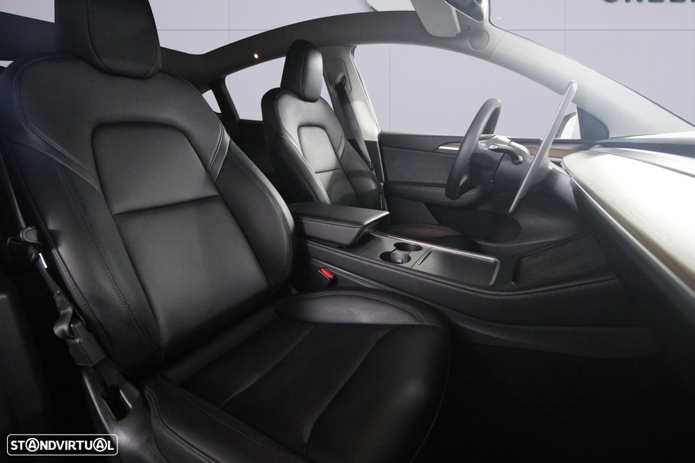 Tesla Model Y Standard - 11