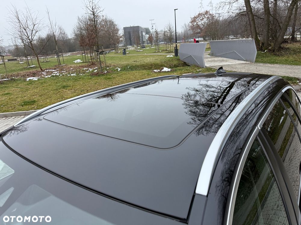 BMW Seria 5 525d Luxury Line - 34