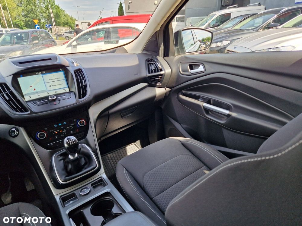 Ford Kuga - 16