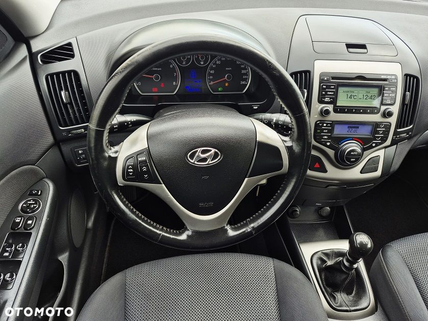 Hyundai i30 i30cw 1.6 Edition Plus - 12