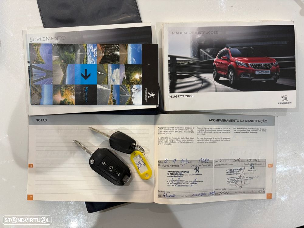 Peugeot 2008 1.2 PureTech Style - 48