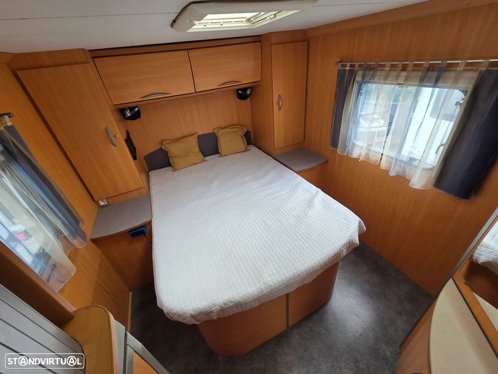 Pilote Aventura 730G Cama Central Frigo Grande - 2