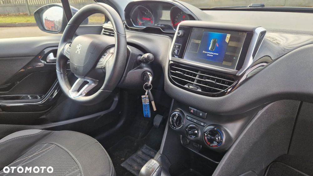 Peugeot 208 1.2 PureTech Active - 11