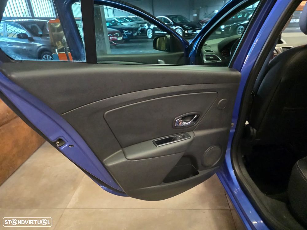 Renault Mégane Sport Tourer 1.5 dCi GT Line - 27