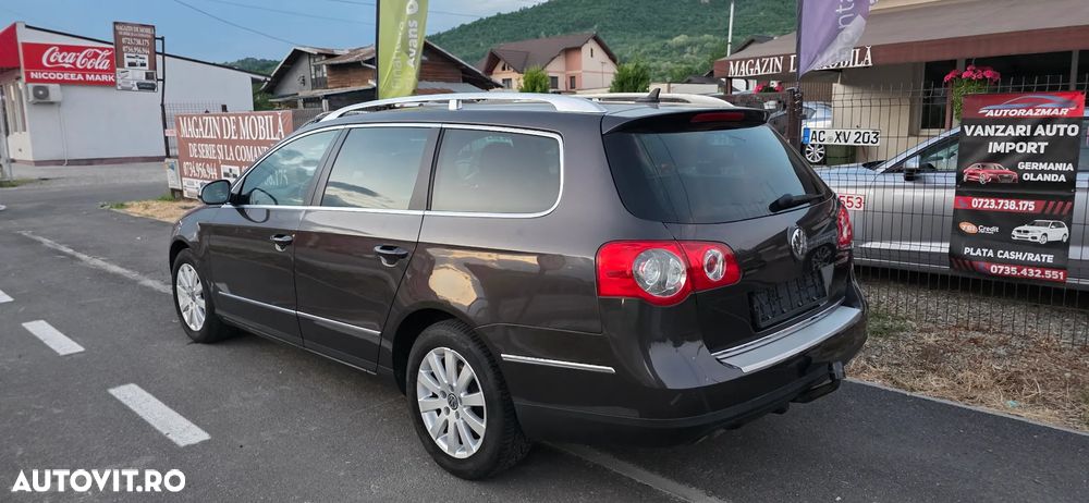 Volkswagen Passat 2.0 TDI DPF Highline - 23