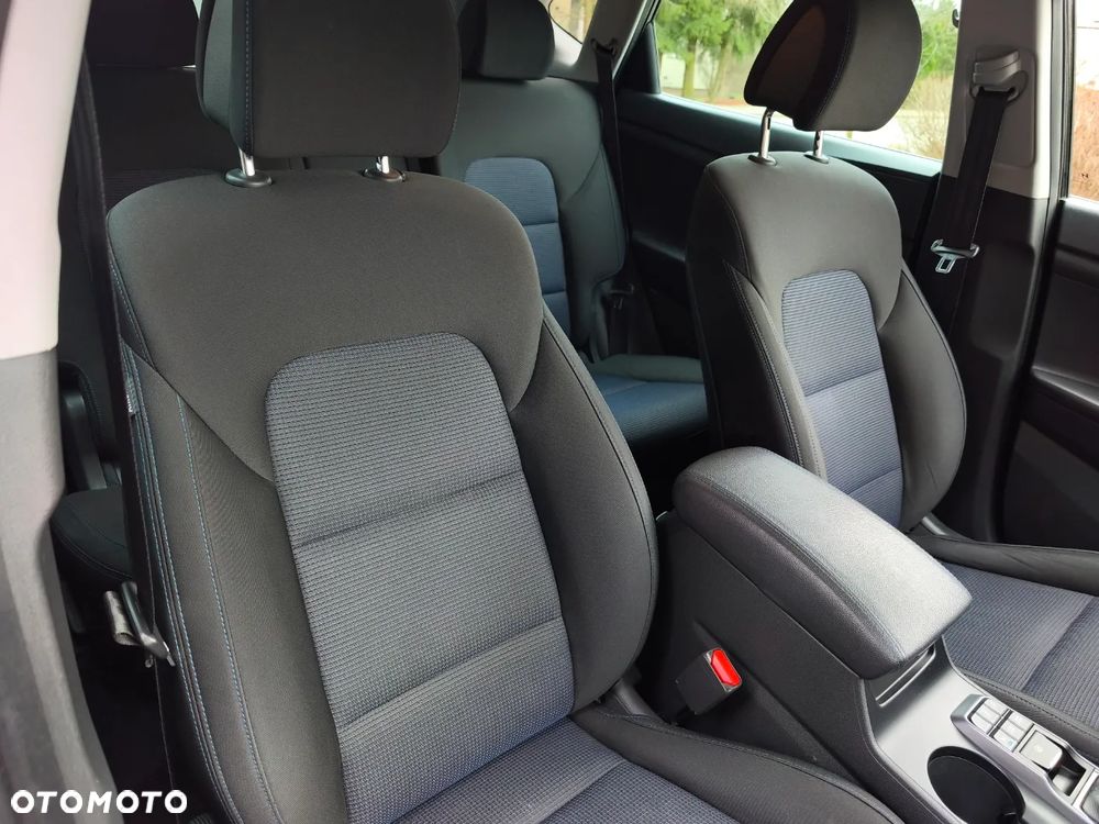 Hyundai Tucson 2.0 CRDI 4WD Automatik Style - 30