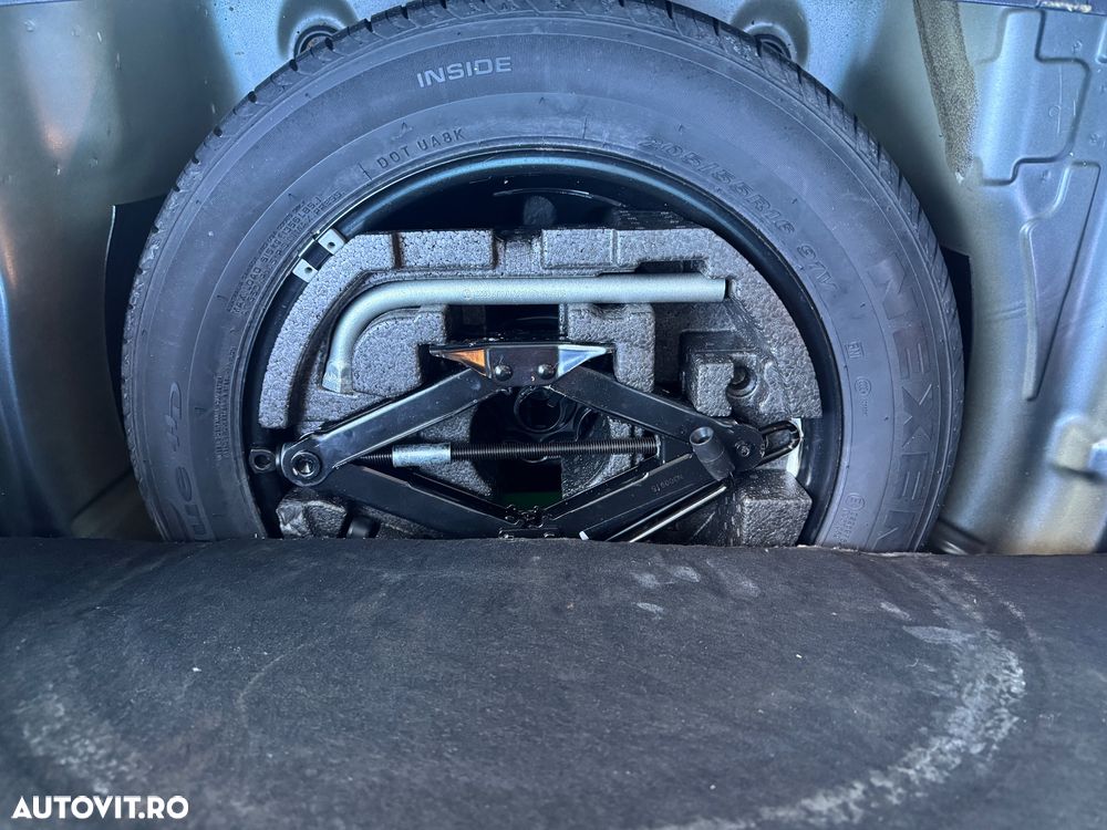 Skoda Superb 2.0 TDI DSG Premium Edition - 30