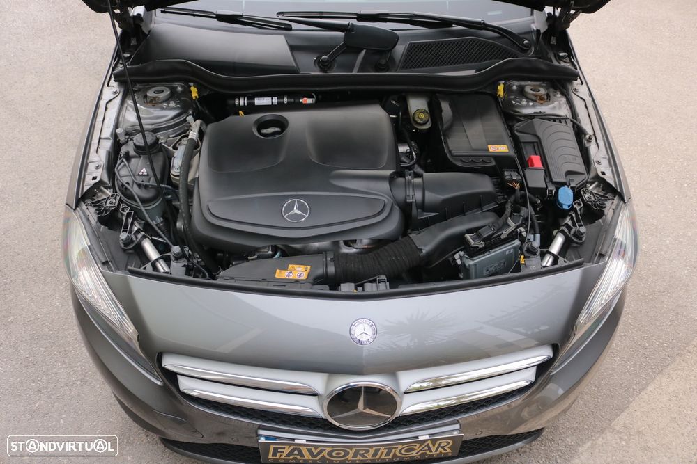 Mercedes-Benz A 250 BlueEfficiency Aut. - 14