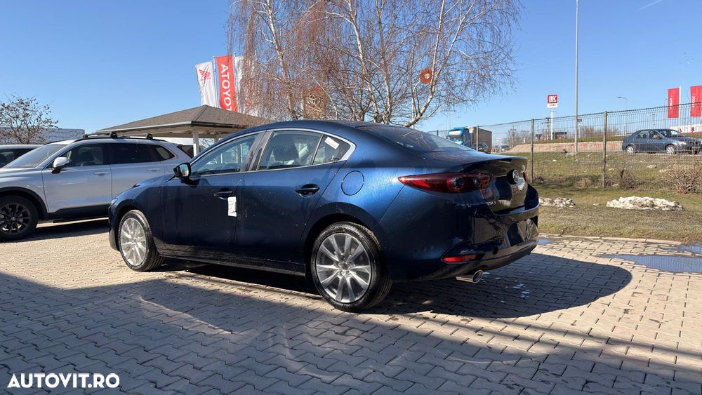 Mazda 3 e-Skyactiv X186 AT MHEV Center-Line - 4