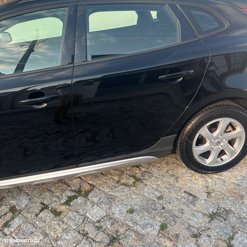 Volvo V40 Cross Country 2.0 D2 Kinetic - 3