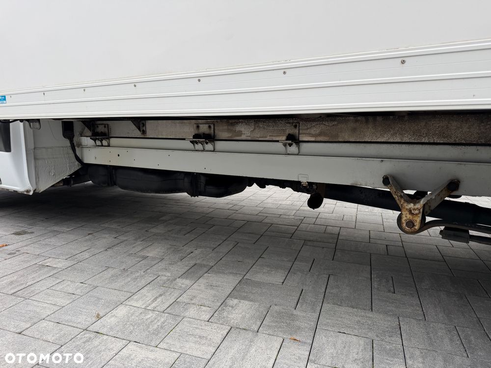 Mercedes-Benz Sprinter - 39