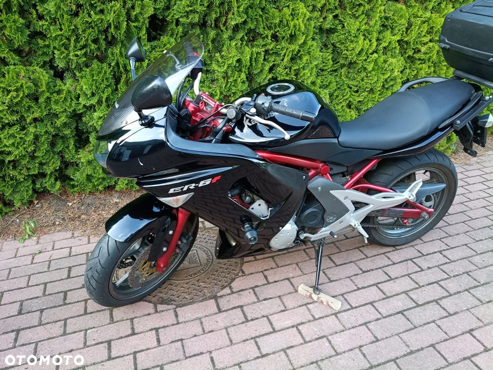 Kawasaki ER - 10