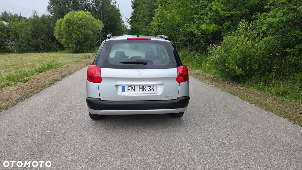 Peugeot 207 95 VTi Urban Style - 11