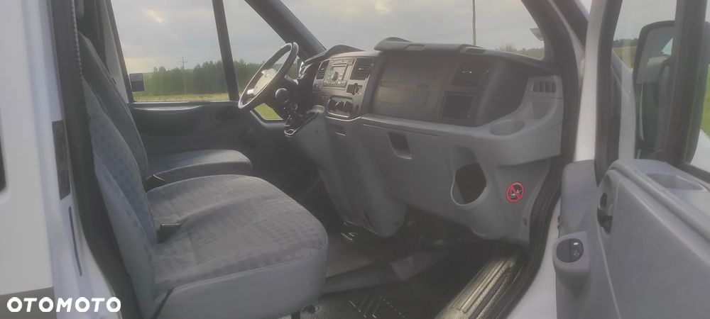 Ford TRANSIT NAPEND 4X4 POLSKI SALON 1 WŁASCICIEL BEZWYPADKOWY MAŁY PRZEBIEG - 8