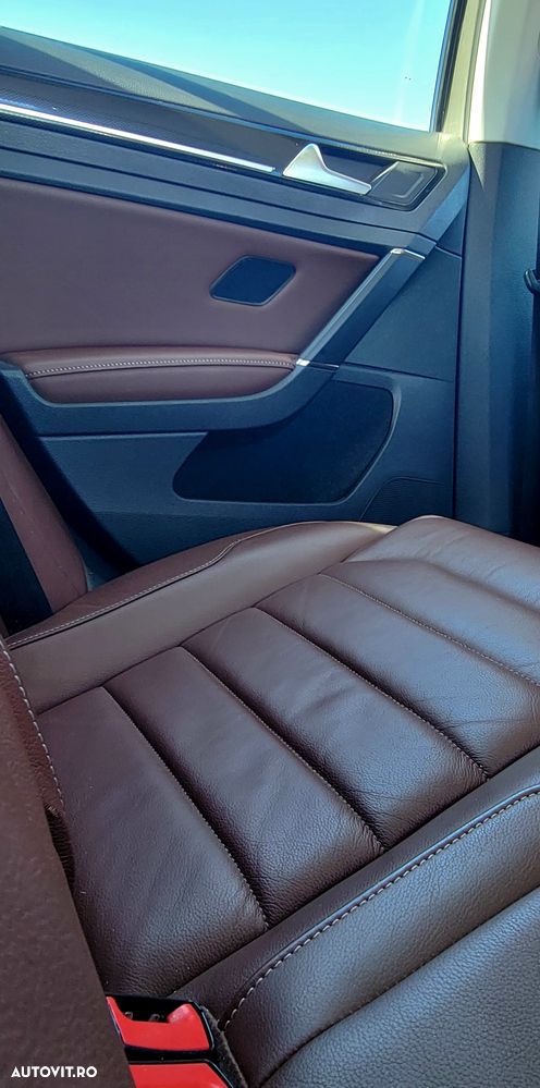 Volkswagen Golf 2.0 TDI 4Motion (BlueMotion Technology) Highline - 20