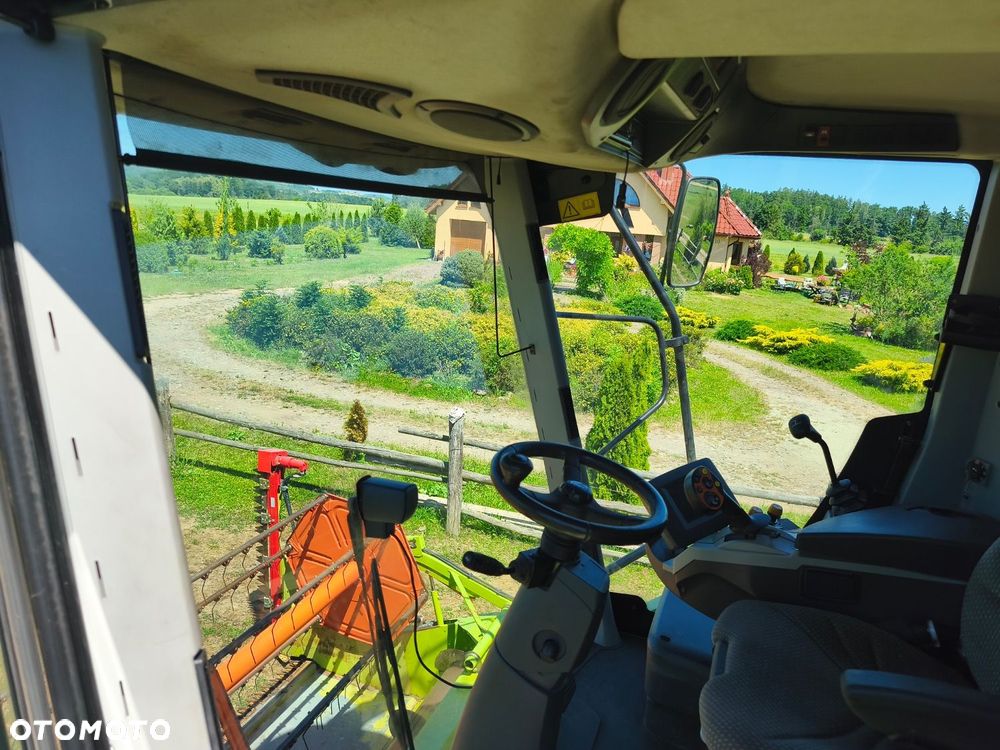 Claas Tucano 832 - 26