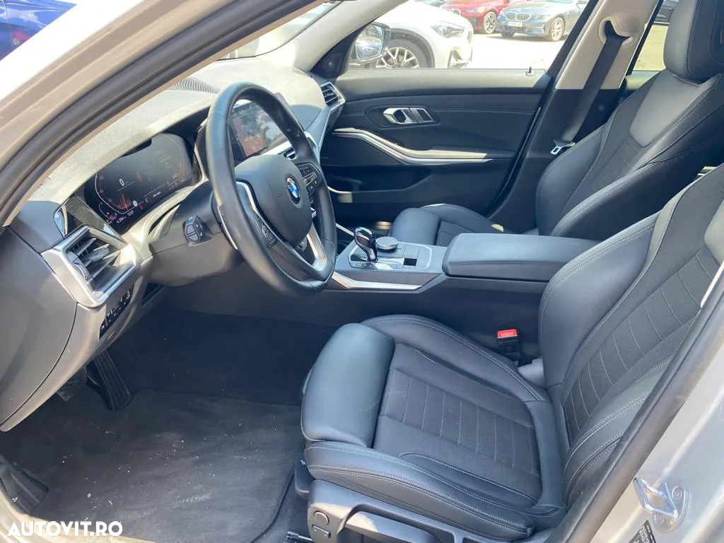 BMW Seria 3 320d Aut. xDrive Sport Line - 7