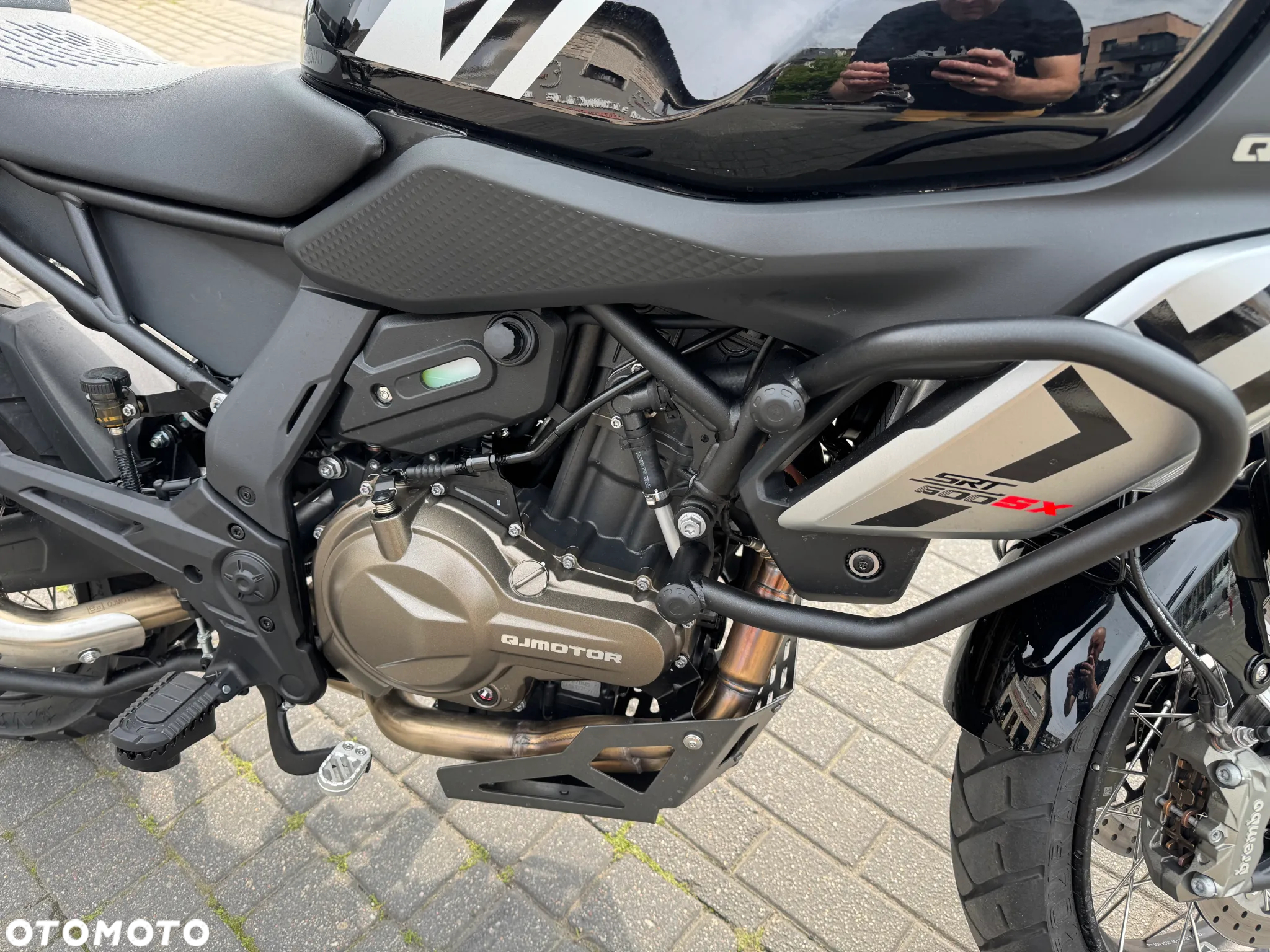 QJMOTOR SRT 600SX - 6