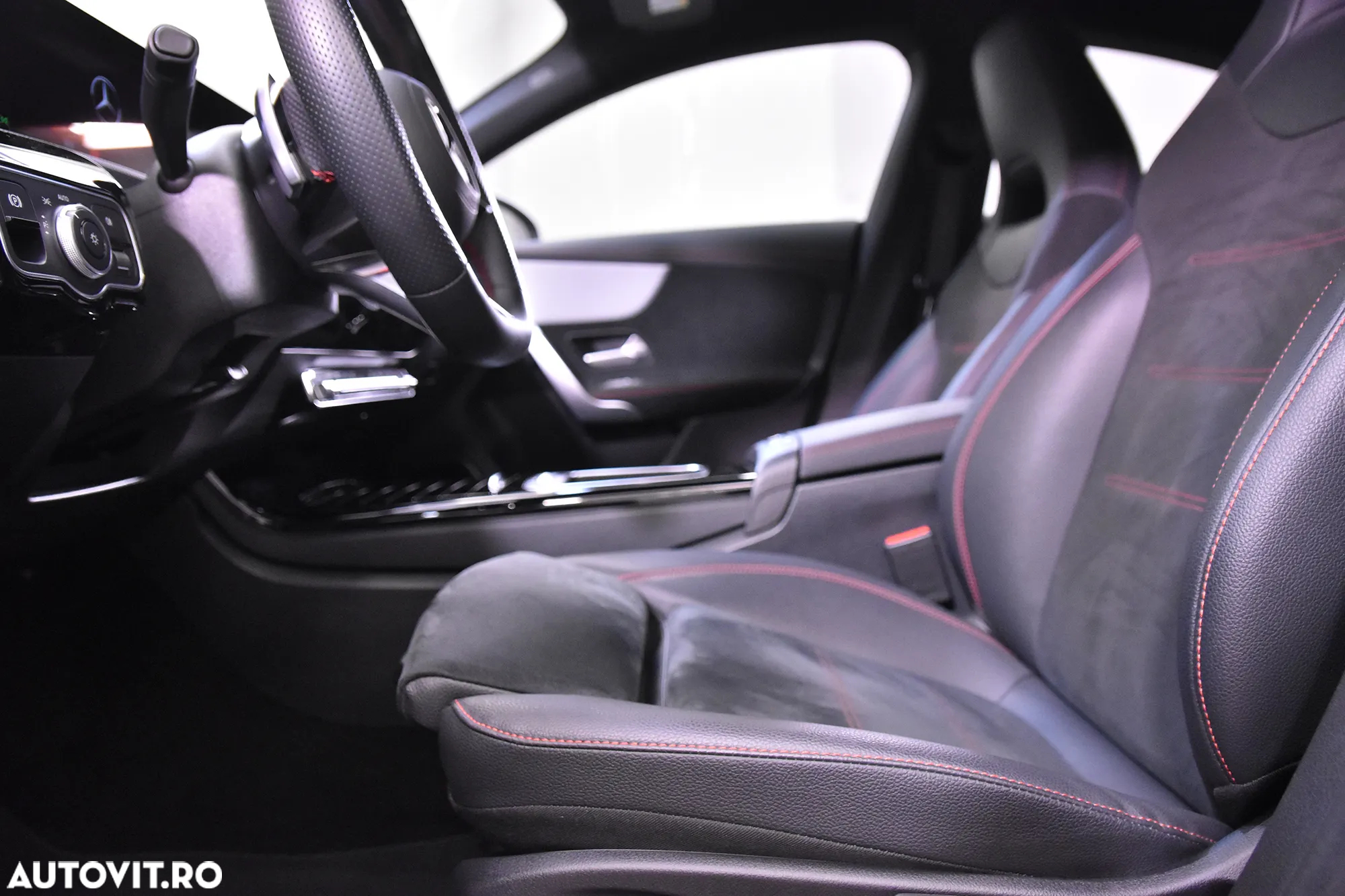 Mercedes-Benz CLA - 25