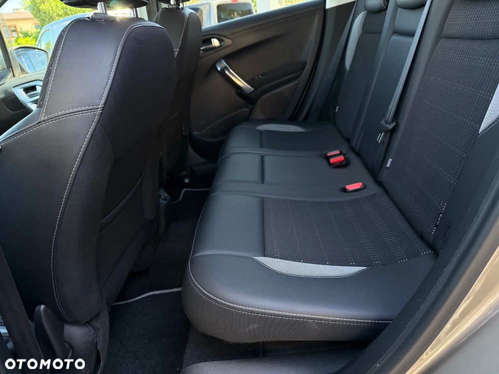 Peugeot 2008 PureTech 82 Allure - 28
