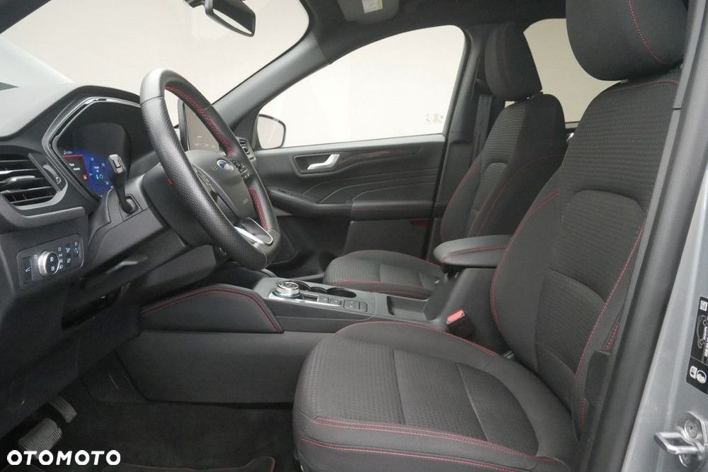Ford Kuga - 12