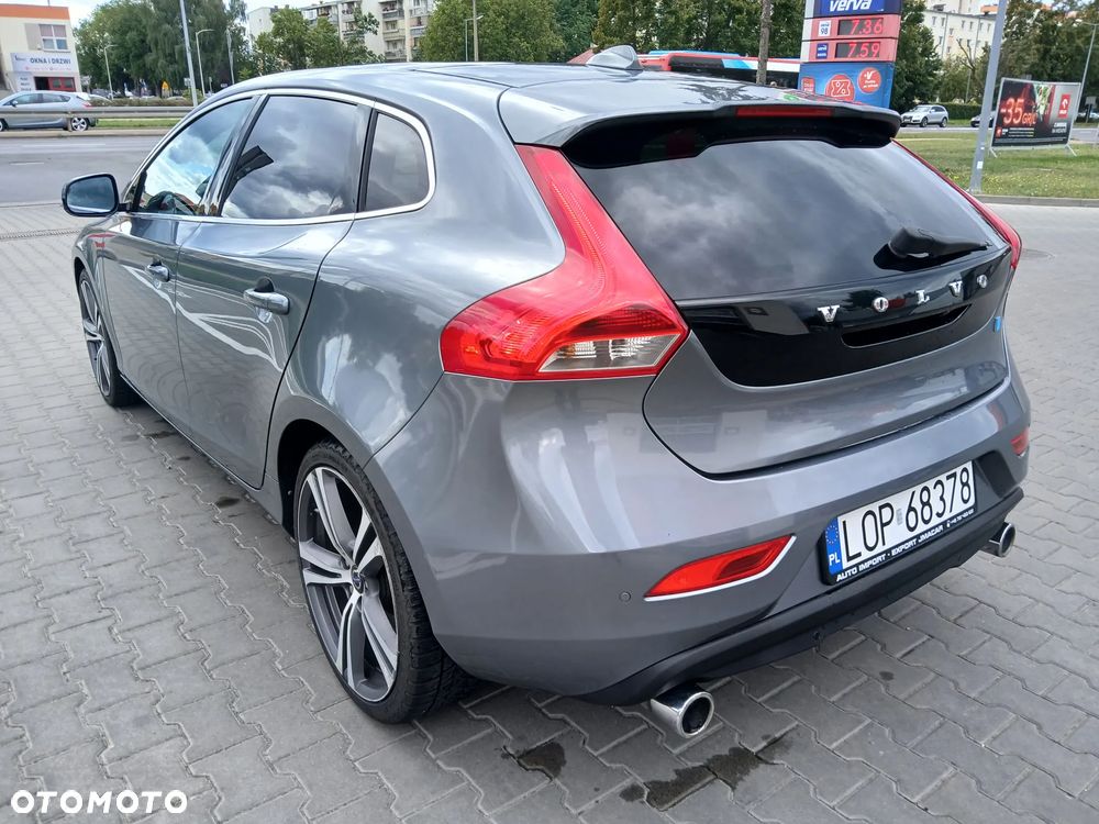 Volvo V40 D4 Drive-E Ocean Race - 30