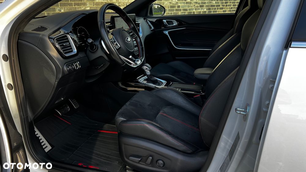 Kia ProCeed 1.6 T-GDI DCT7 OPF GT - 26