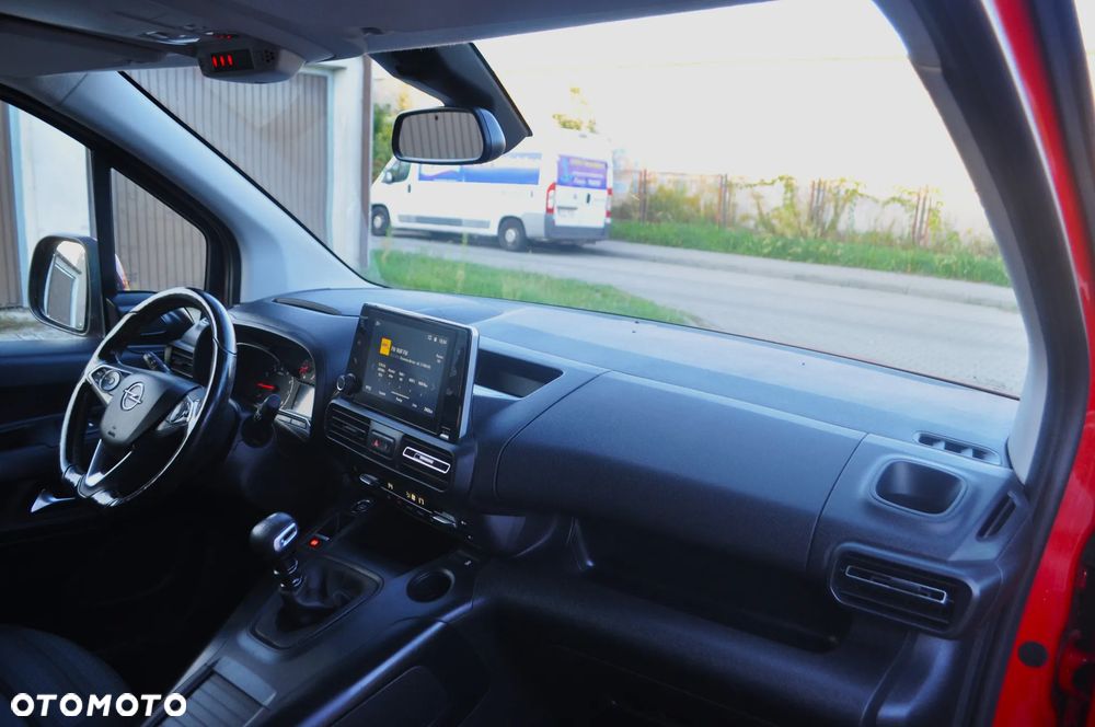 Opel Combo 1.2 Turbo Start/Stop Edition - 22