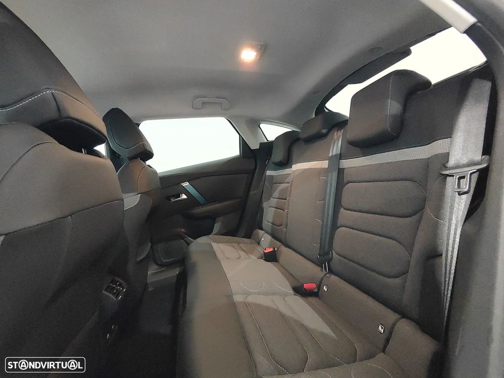 Citroën e-C4 50 kWh Plus - 8