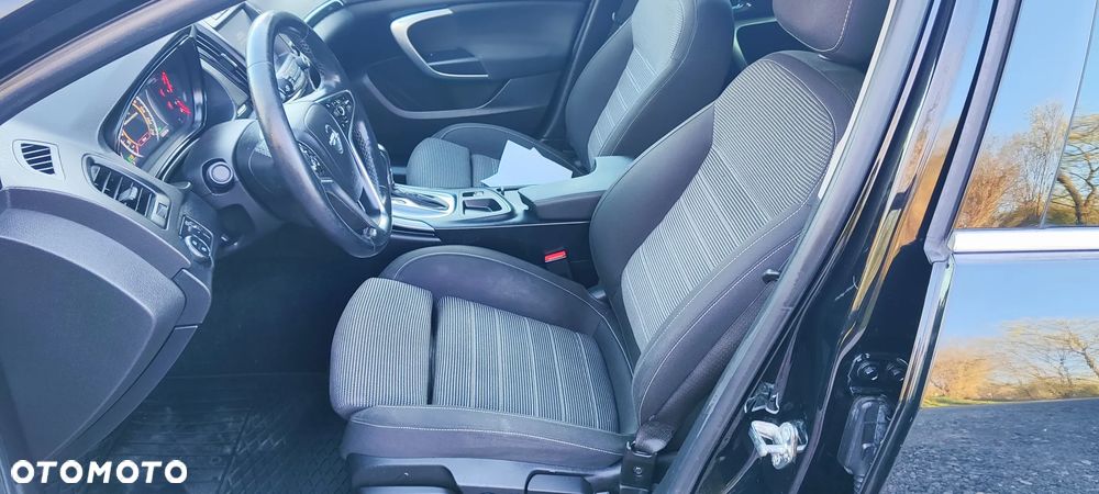 Opel Insignia - 30