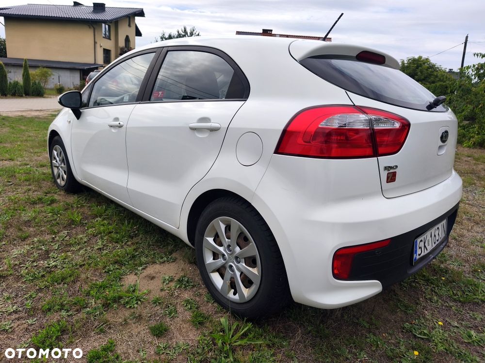 Kia Rio - 5