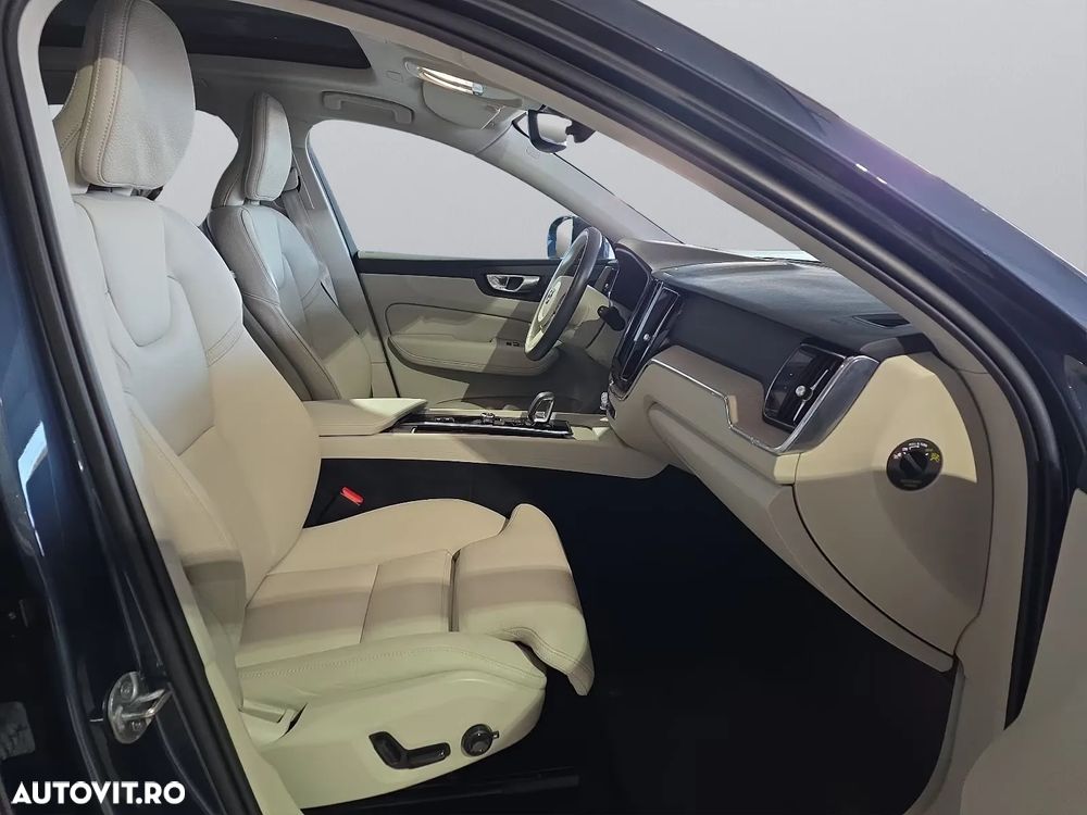 Volvo XC 60 T6 AWD Recharge Plus Bright - 7