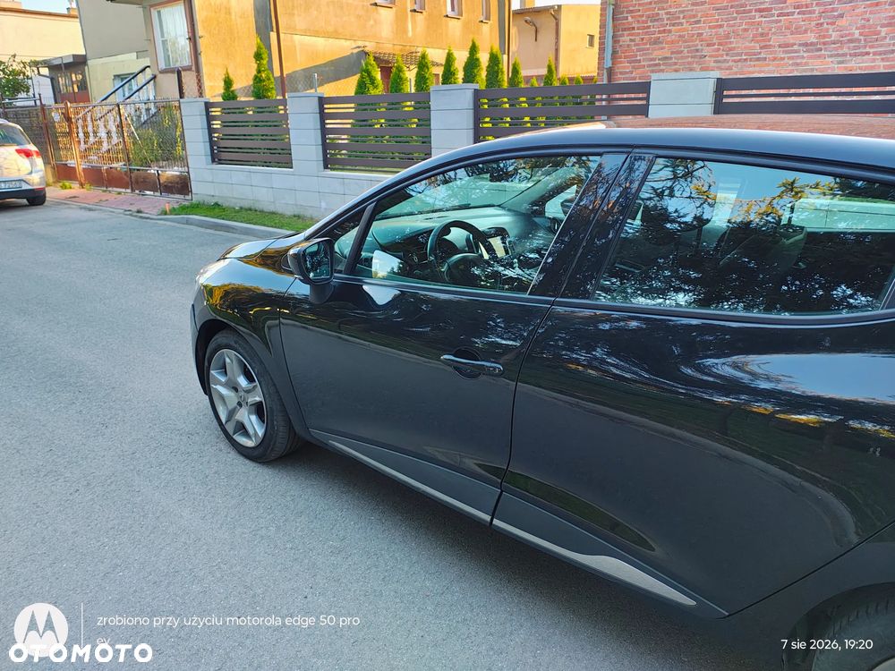 Renault Clio - 8
