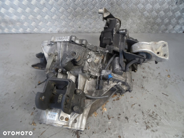 SKRZYNIA BIEGÓW Hyundai SANTAFE SM2.0 DSL