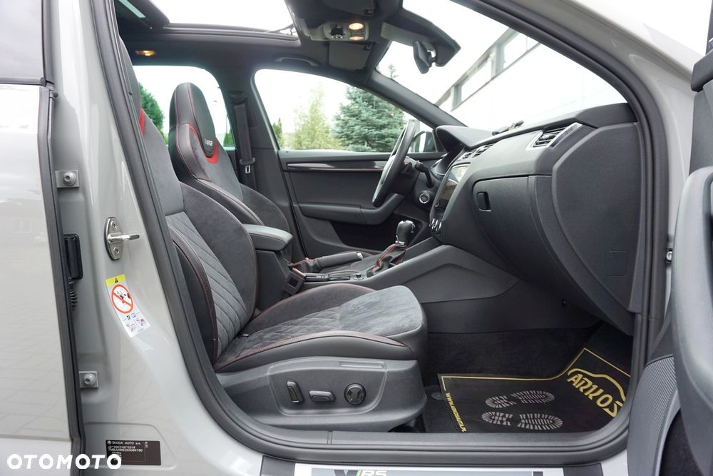 Skoda Octavia 2.0 TSI DSG RS 245 - 34