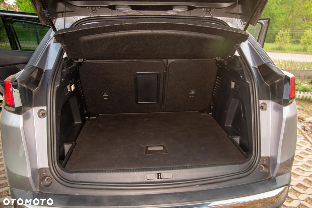 Peugeot 3008 1.2 PureTech Allure S&S - 8