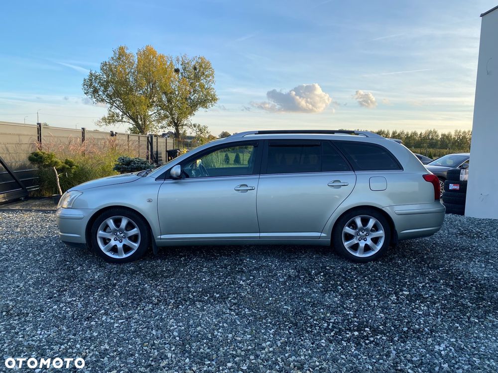 Toyota Avensis 2.0 VVT-i Sol - 1
