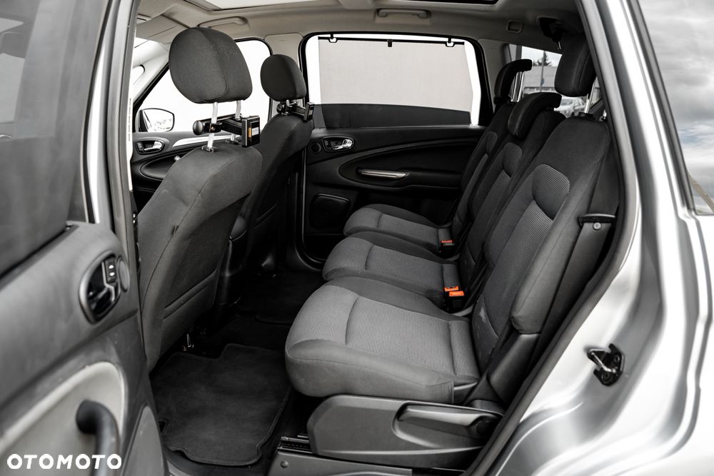 Ford S-Max 2.5 Titanium - 20