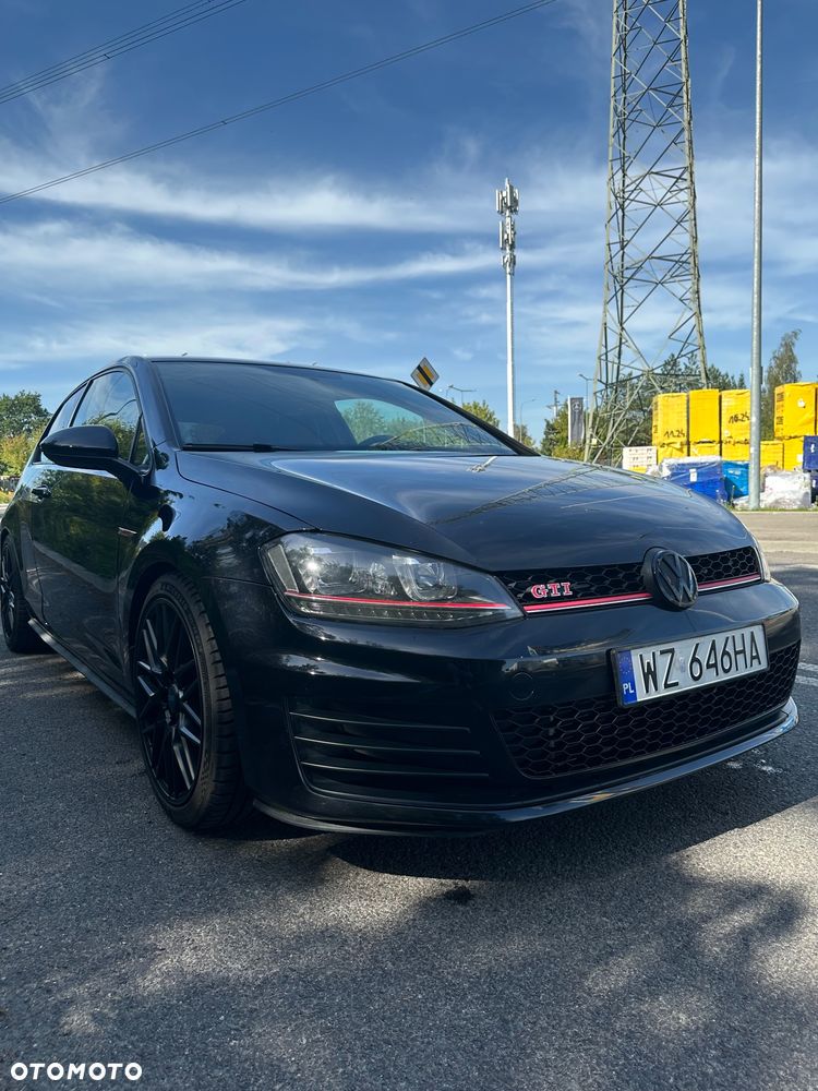 Volkswagen Golf 2.0 GTI - 8