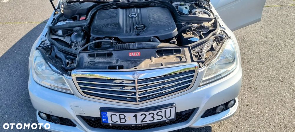 Mercedes-Benz Klasa C 200 CDI DPF BlueEFFICIENCY Special Edition - 8