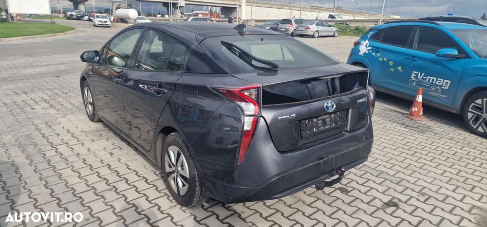 Toyota Prius Hybrid Comfort - 4