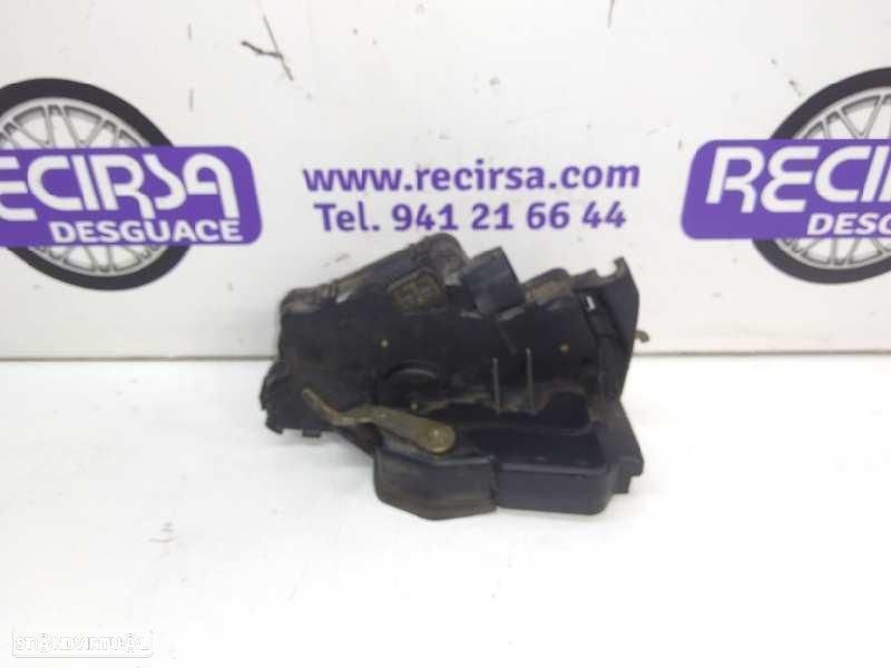 FECHADURA PORTA TRASEIRA DIREITA BMW SERIE 3 BERLINA E46 - 1