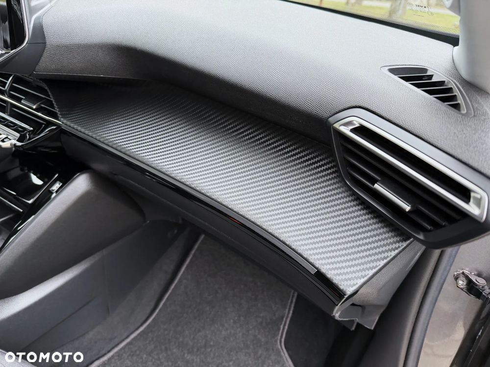 Peugeot 2008 PureTech 130 Allure Pack - 34