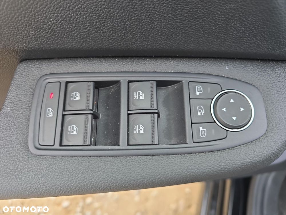 Mitsubishi Colt 1.0T Invite Style Cold - 22