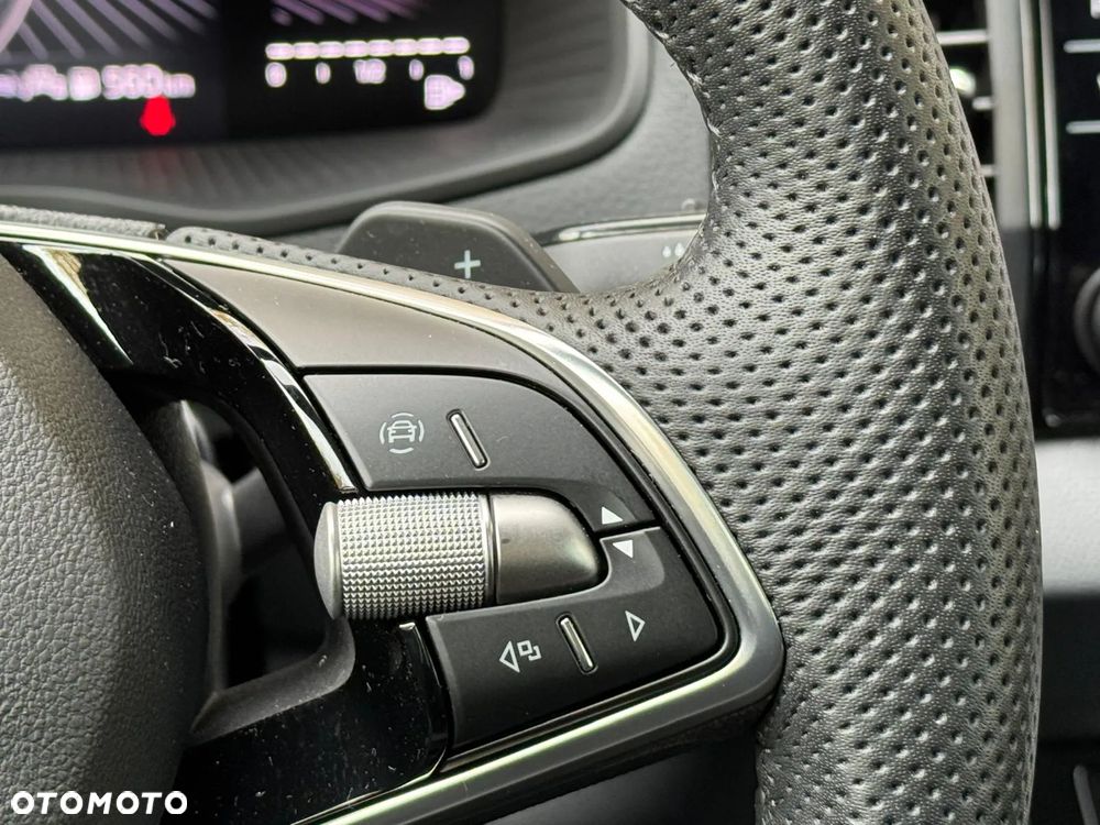 Skoda Karoq 1.5 TSI ACT Selection DSG - 16